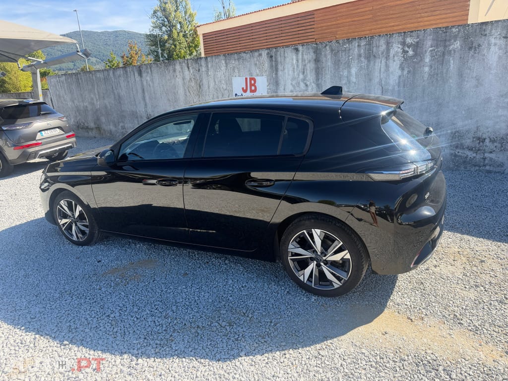Peugeot 308 1.2 PureTech Allure EAT8