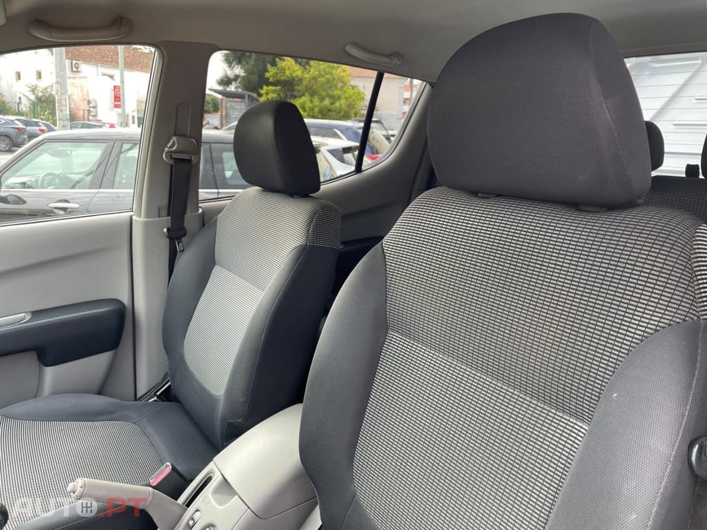 Mitsubishi L200 2.5 DI-D CD Invite+ AC/ABS 4WD