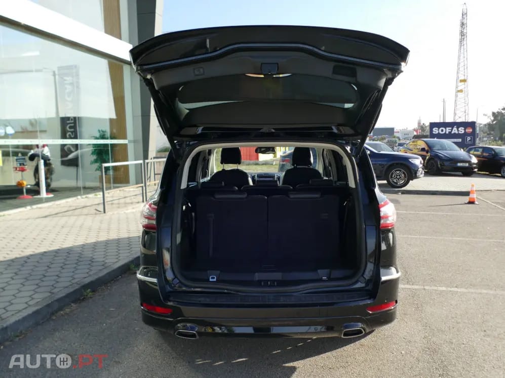 Ford S-Max 2.0 TDCi Vignale Powershift