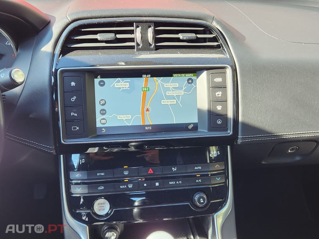 Jaguar XE 2.0 D R-Sport