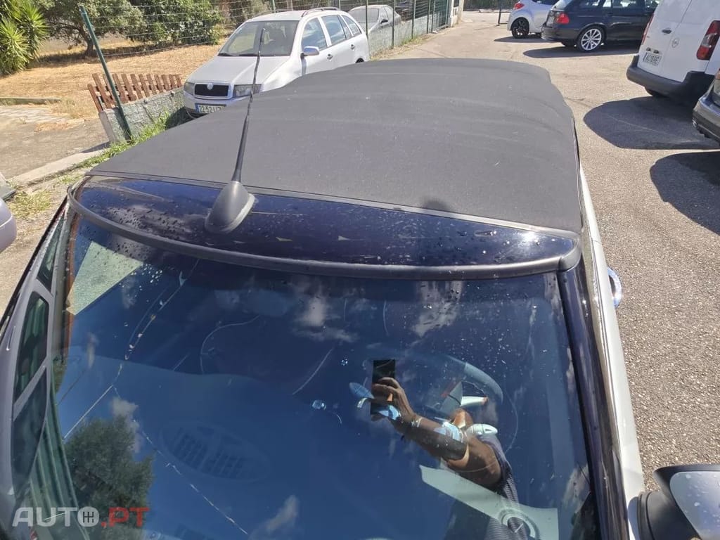 MINI MINI Cooper S Sidewalk