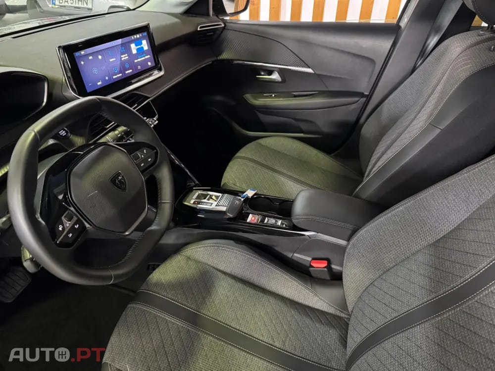 Peugeot E-208 50 kWh Allure