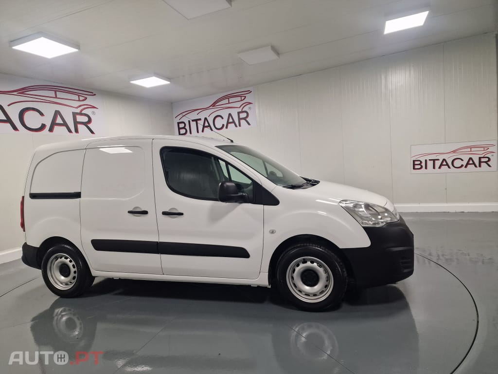 Citroen Berlingo 1.6 BLUEHDI IVA DEDUTIVEL APENAS 15.000KMS