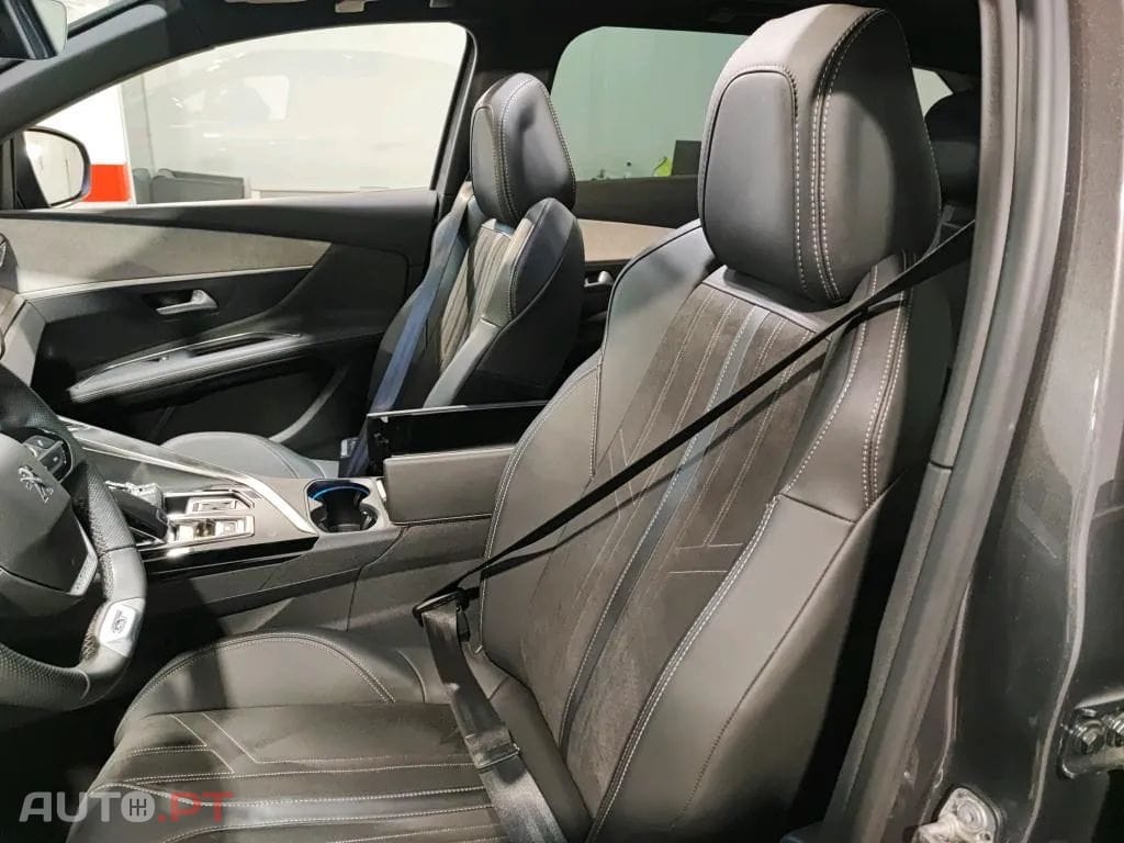 Peugeot 3008 1.5 BlueHDi GT EAT8