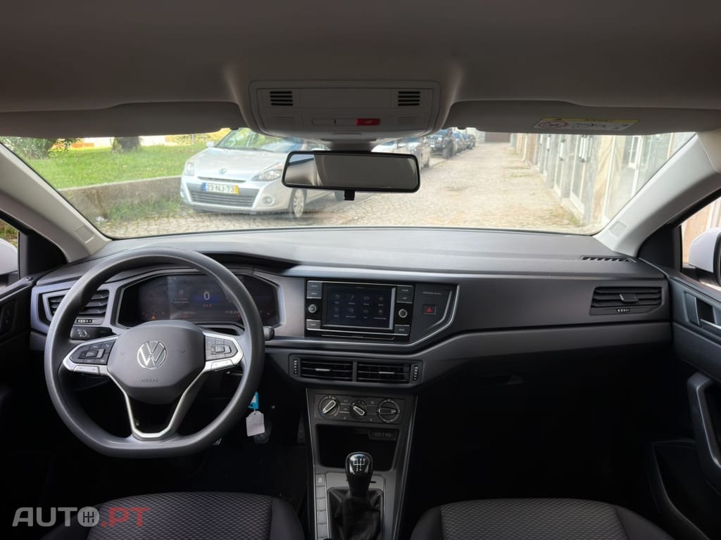 Volkswagen Polo 1.0 Confortline