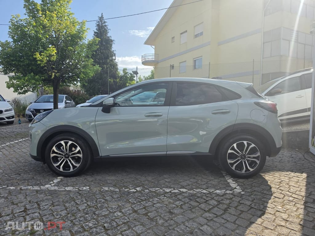 Ford Puma 1.0 EcoBoost MHEV Titanium