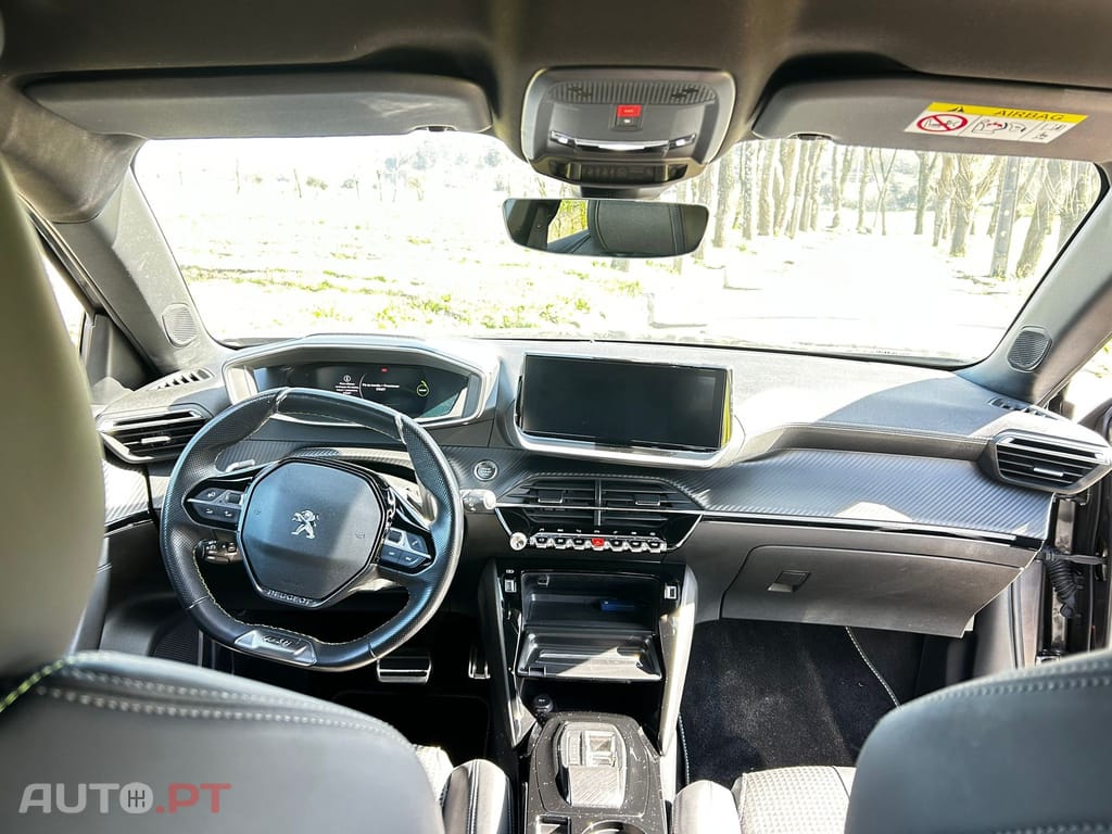 Peugeot 2008 1.2 PureTech GT Pack EAT8