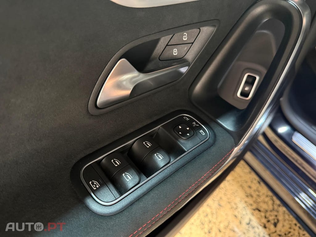 Mercedes-Benz A 250 e AMG Line