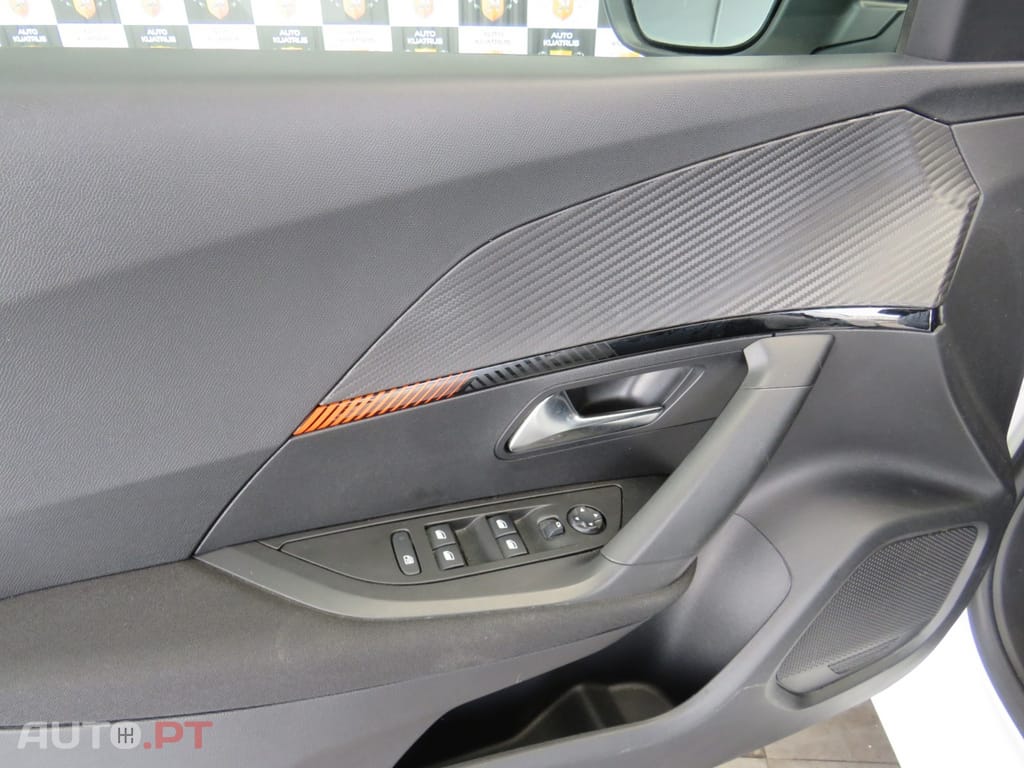 Peugeot 2008 1.5 BlueHDi Active