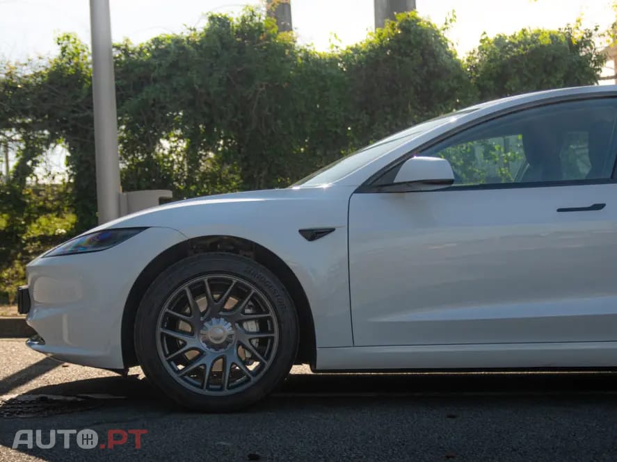 Tesla Model 3 Tração Traseira Premium