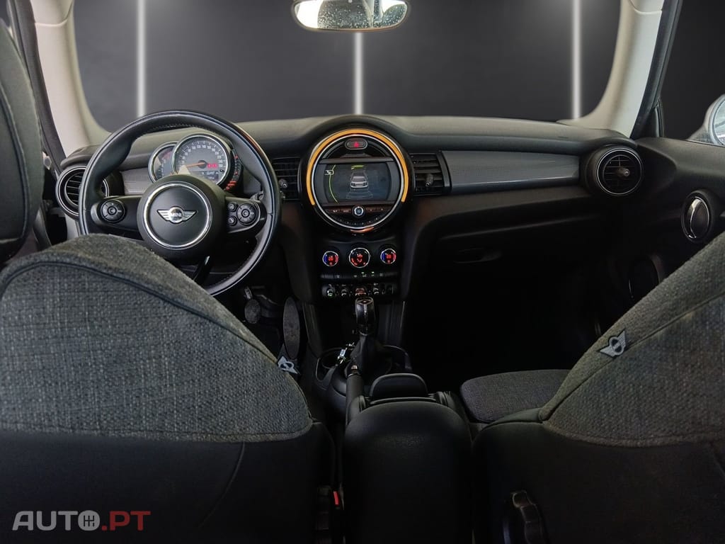 MINI Cooper Cooper D