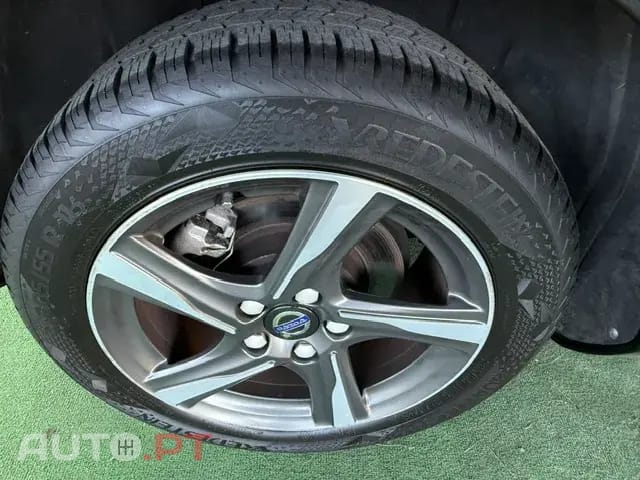 Volvo V40 2.0 D2 Momentum