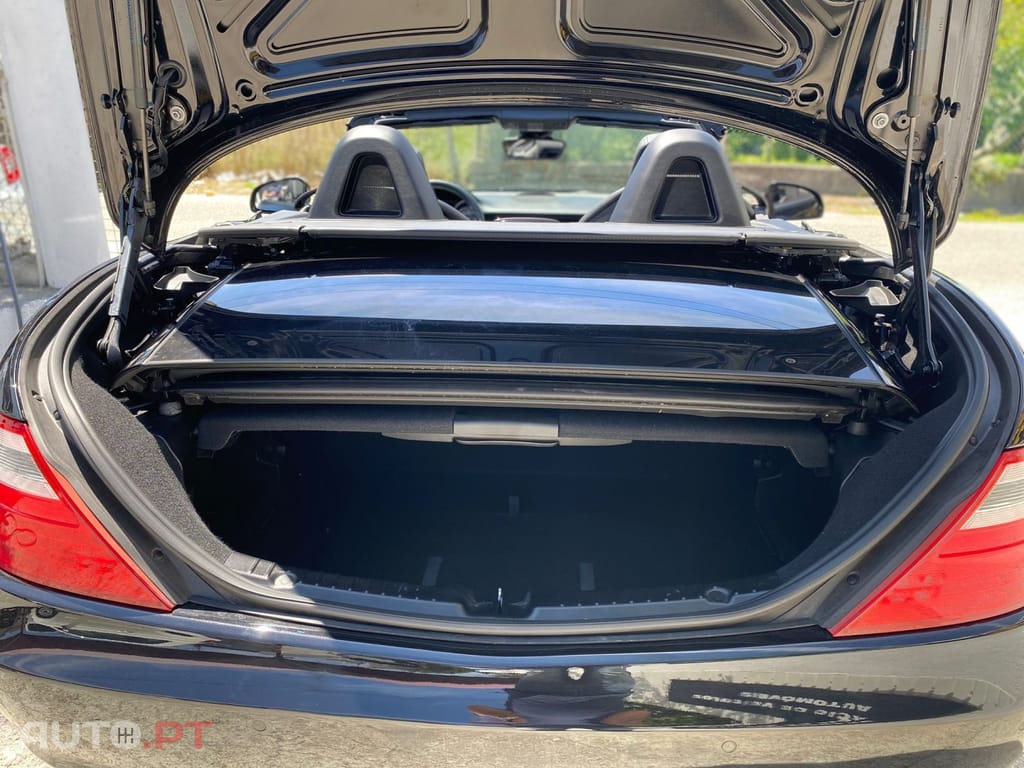 Mercedes-Benz SLK 200 BlueEFFICIENCY 7G-TRONIC Roadster pur