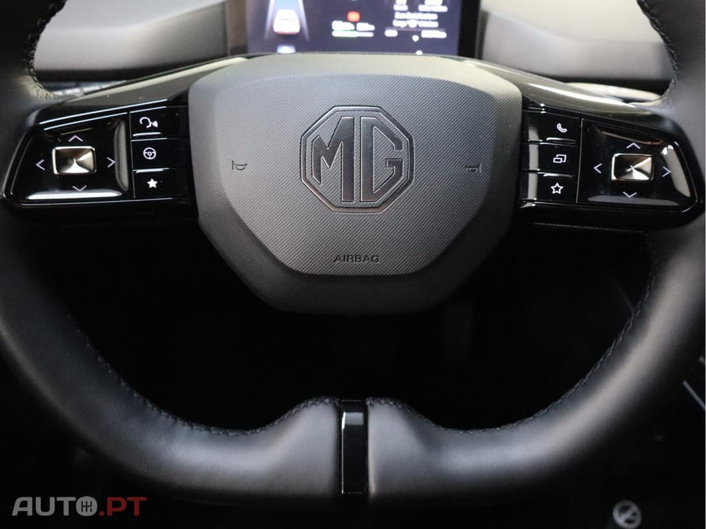 MG MG4 64kwh luxury Heat Pump