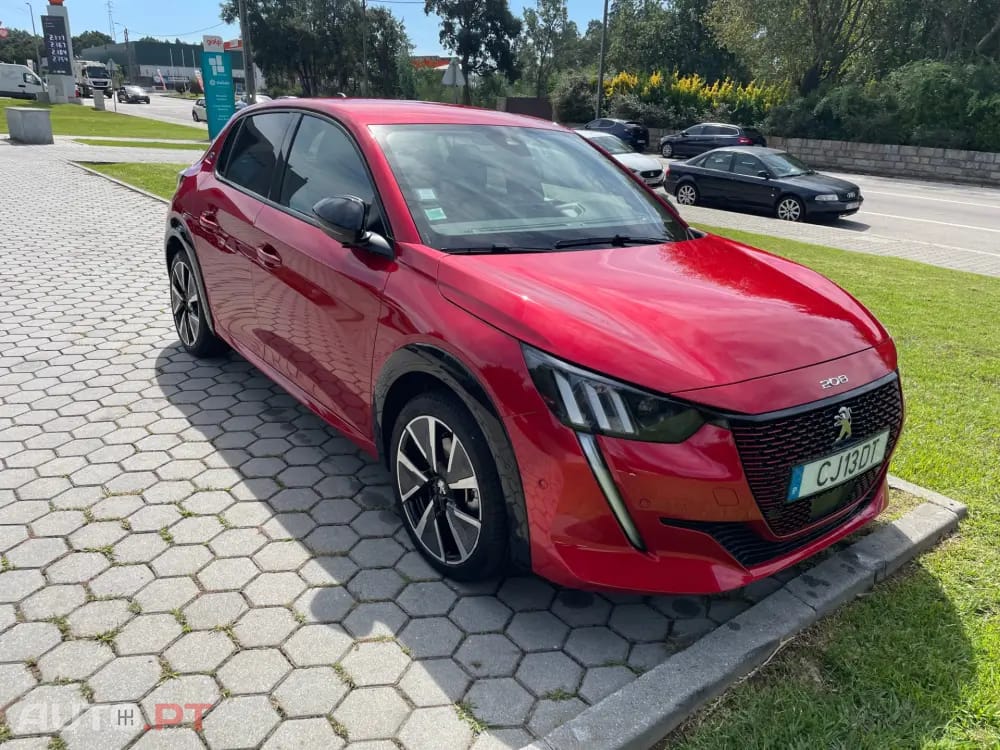 Peugeot E-208 50 kWh GT Pack