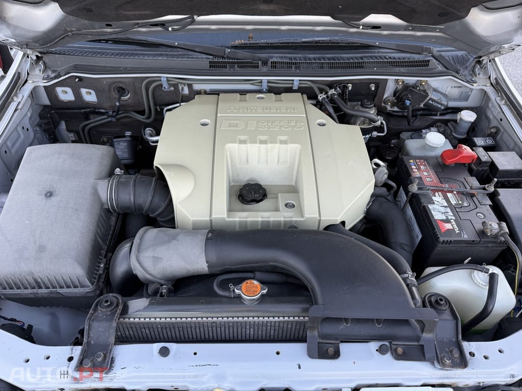 Mitsubishi Pajero 3.2 DI-D GLS