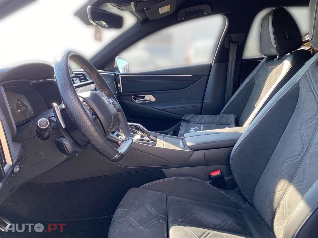 DS DS9 E-Tense Performance Line+