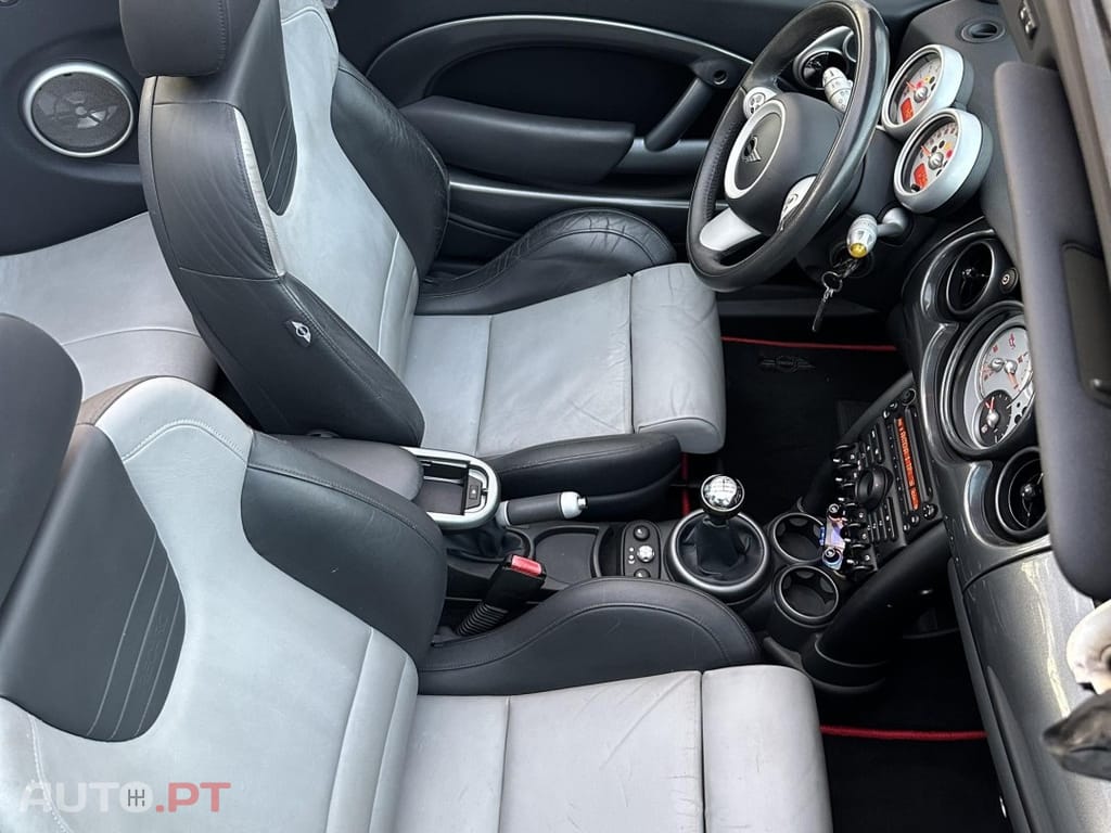 MINI Cabrio John Cooper Works
