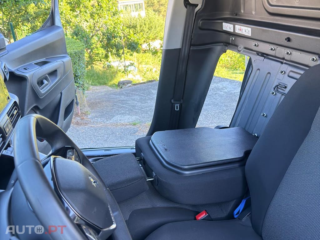 Peugeot Partner 1.6 BlueHDI  , 130cv , automática 8 velocidades