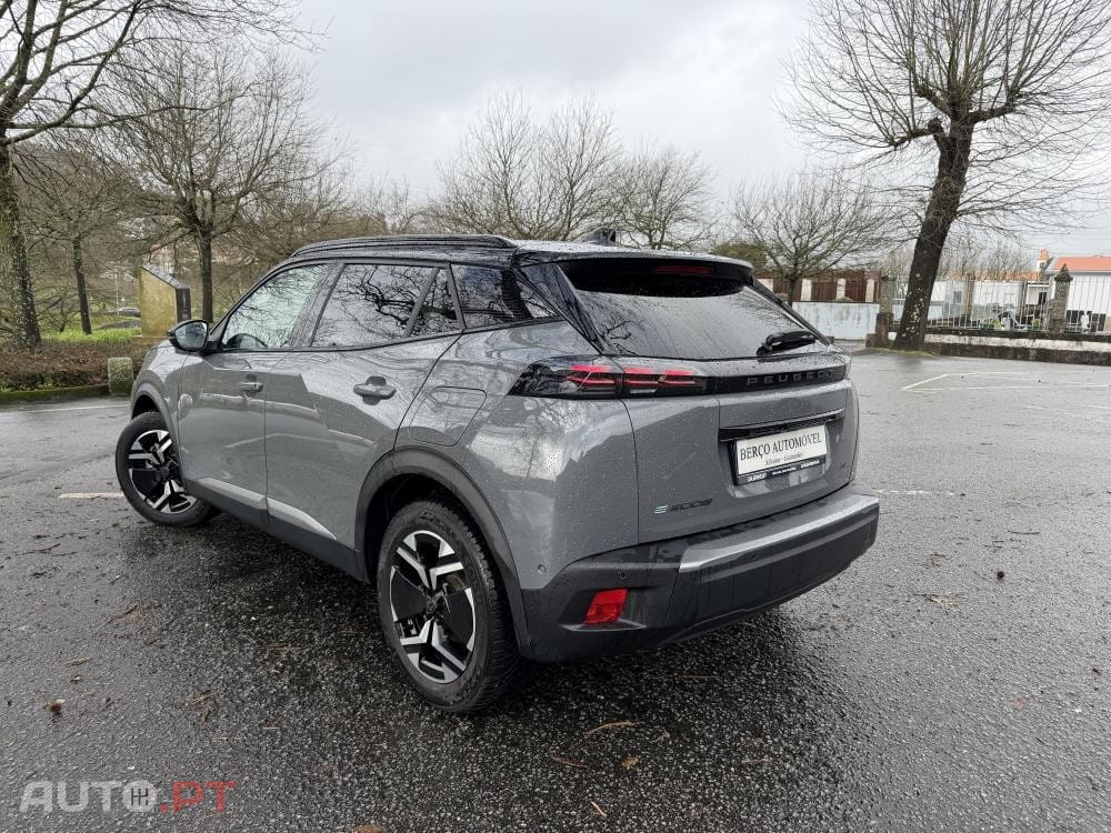 Peugeot E-2008 54 kWh GT