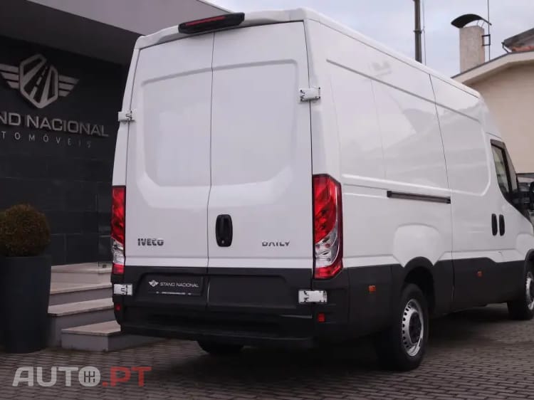 Iveco Daily 2.3 35C16 3000 CD