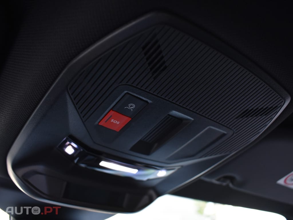 Peugeot E-308 54 kWh GT