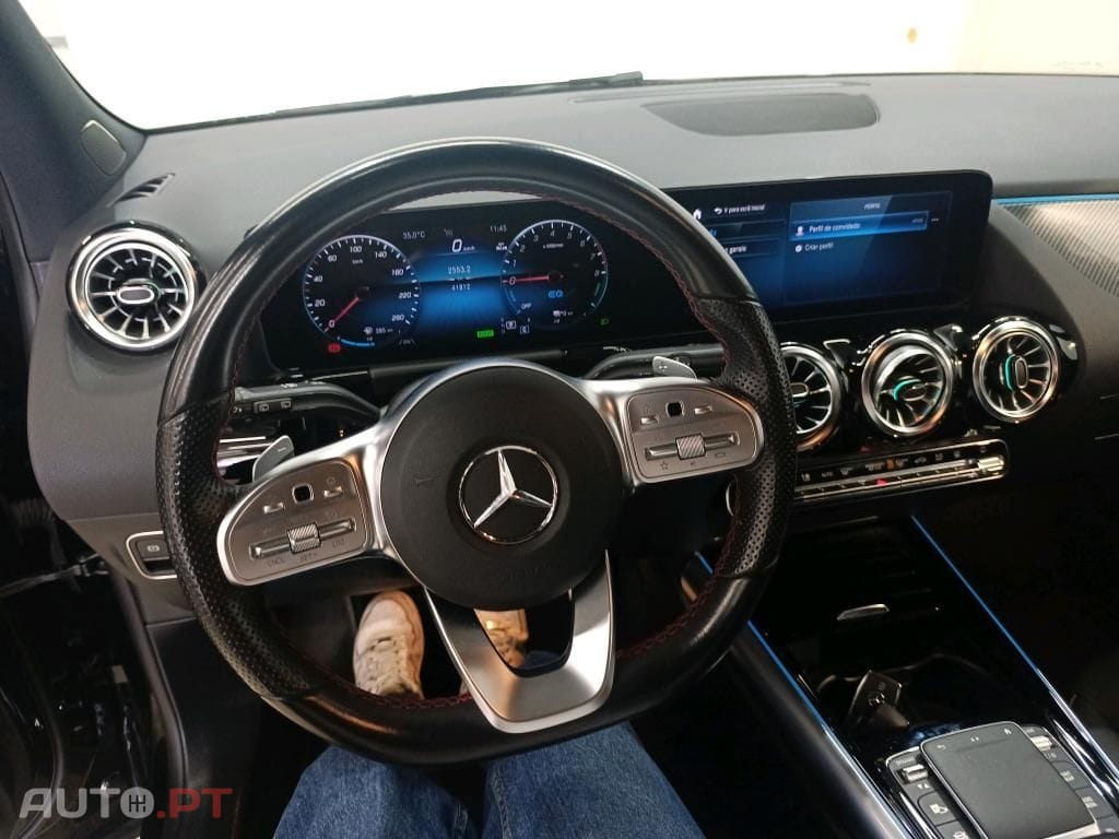 Mercedes-Benz GLA 250 e AMG Line