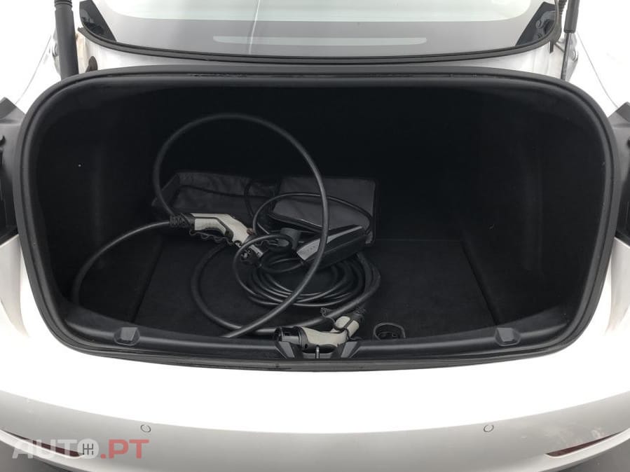 Tesla Model 3 Long Range AWD Dual Motor