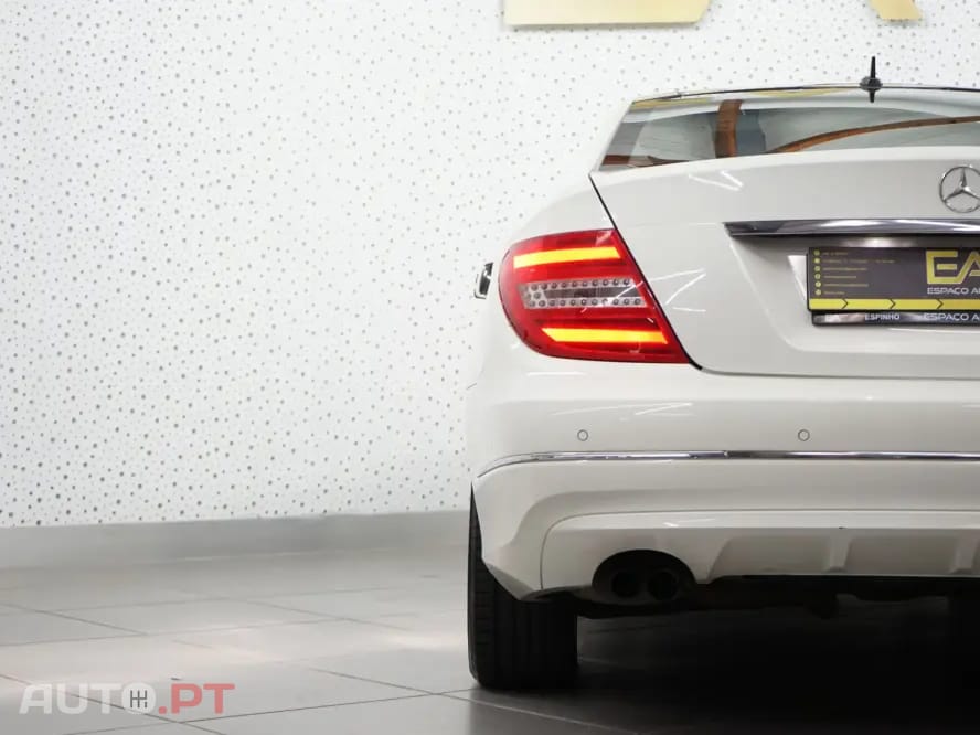 Mercedes-Benz C 180 BlueEFFICIENCY 7G-TRONIC