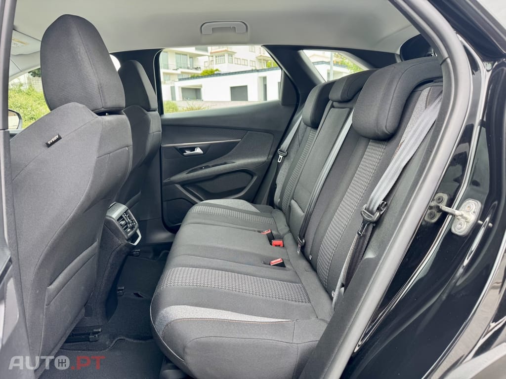 Peugeot 3008 1.5 BlueHDi Active Pack