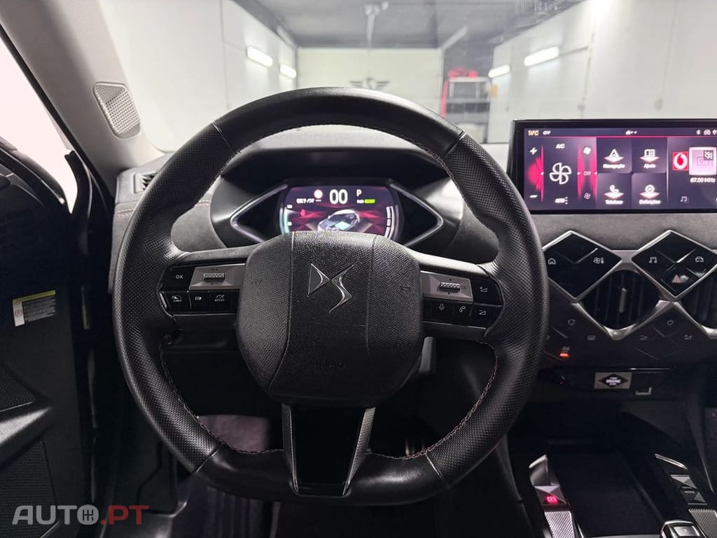 DS DS3 Crossback E-Tense Performance Line