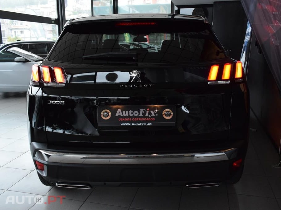 Peugeot 3008 1.5 BlueHDi Active