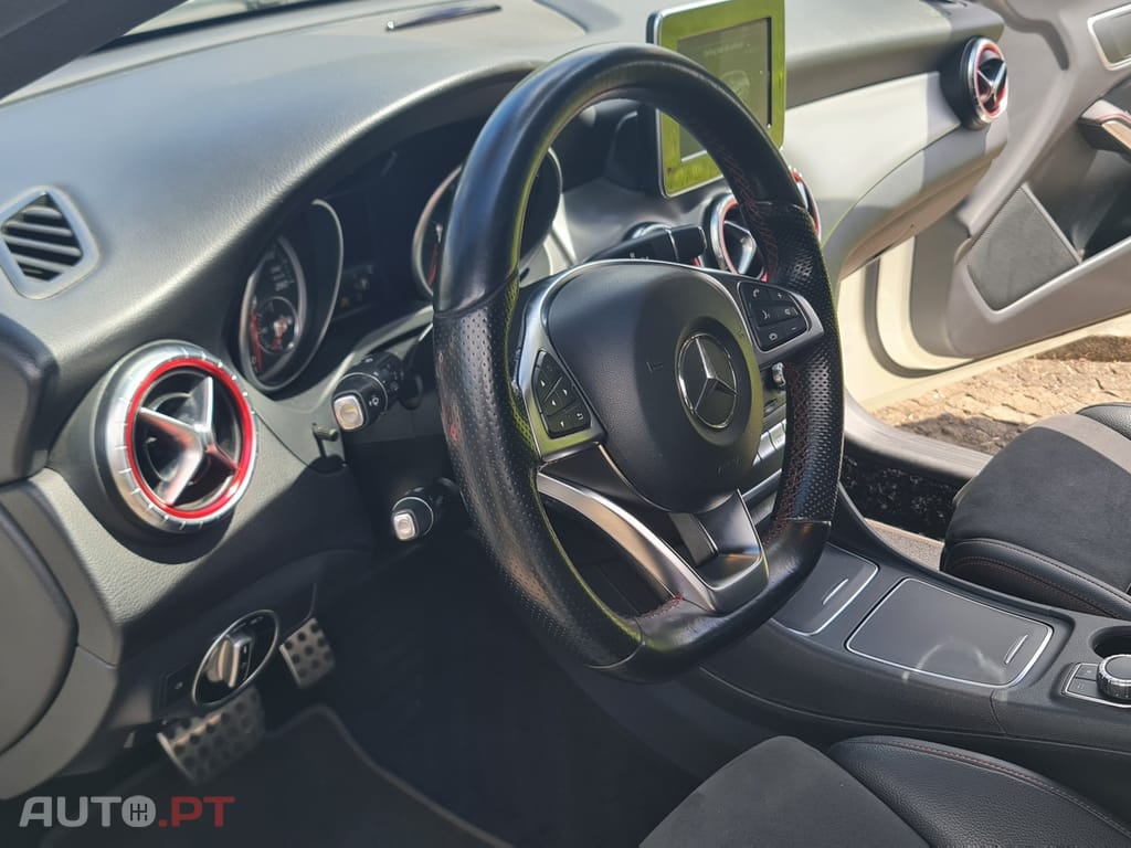 Mercedes-Benz CLA 220 d Shooting Brake AMG Line Aut.