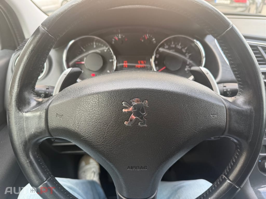 Peugeot 3008 1.6 e-HDi Active 2-Tronic