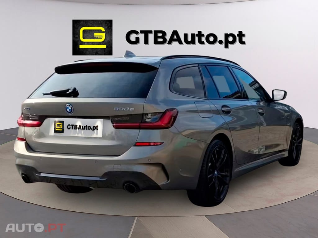 BMW 330 x Touring M-Sport I.V.A DEDUTIVEL 