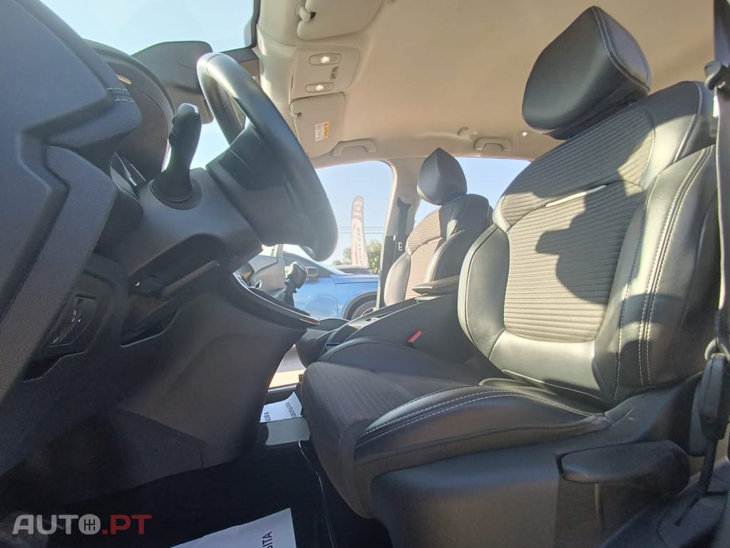 Renault Grand Scénic 1.7dCi Intens Hybrid Assist SS