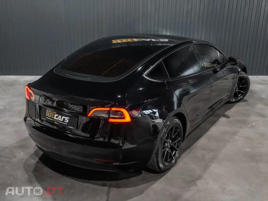 Tesla Model 3 Standard Range Plus RWD