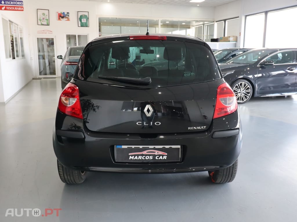 Renault Clio 16v