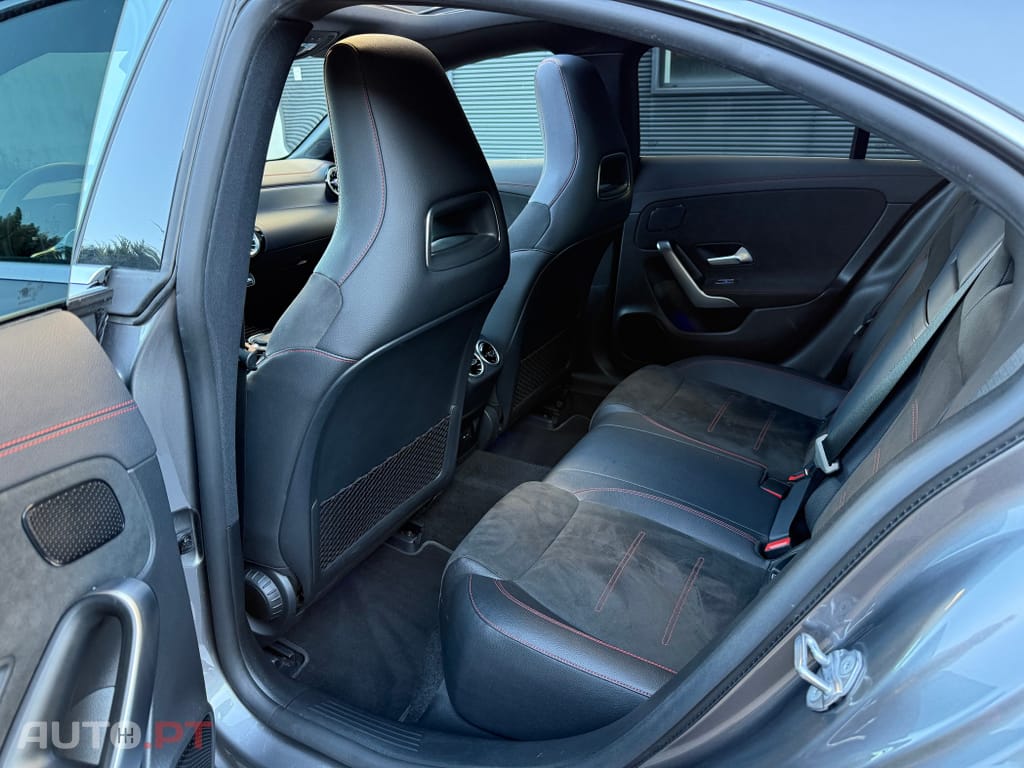 Mercedes-Benz CLA 250 e AMG Line