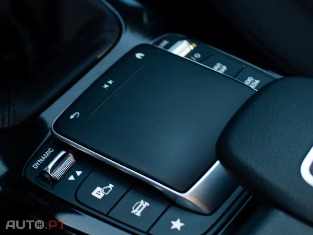 Mercedes-Benz CLA 180 d Business Solutions