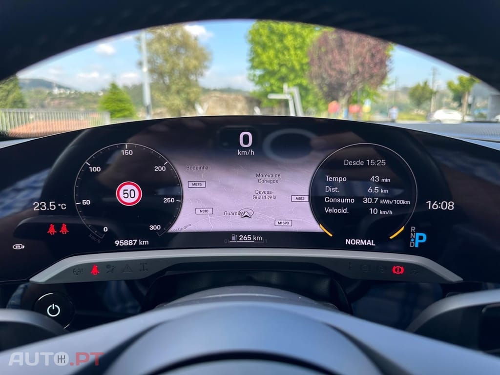 Porsche Taycan bateria Performance Plus