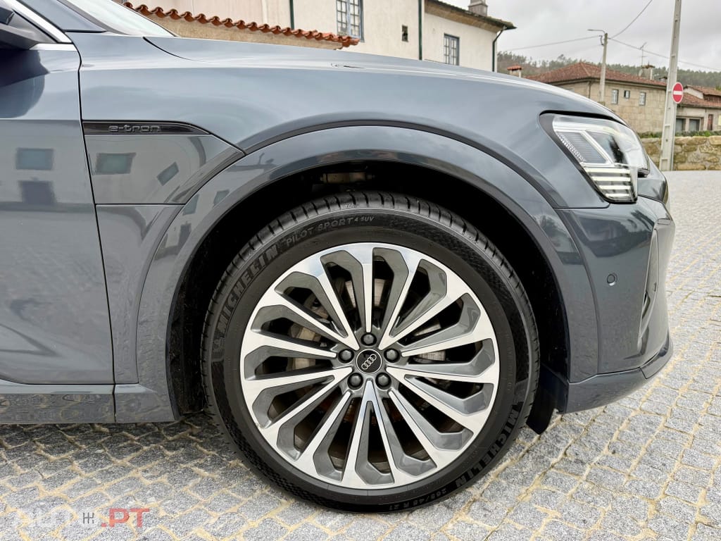 Audi Q8 E-Tron 55 quattro Advanced