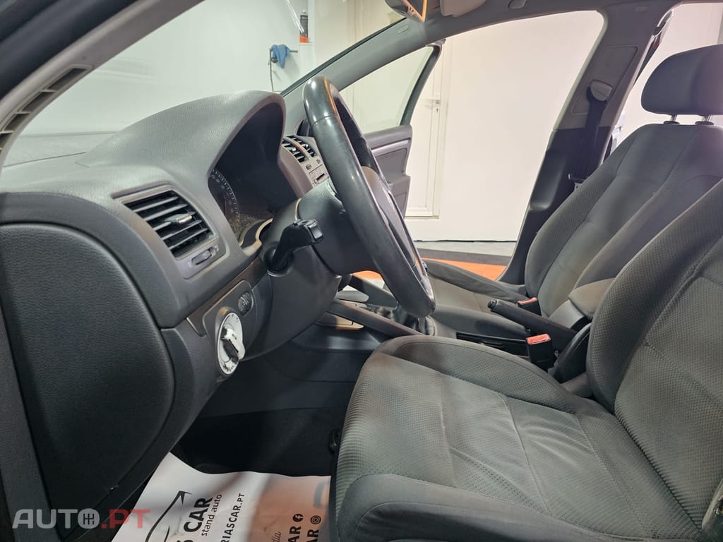 Volkswagen Golf 1.4 FSi Confortline