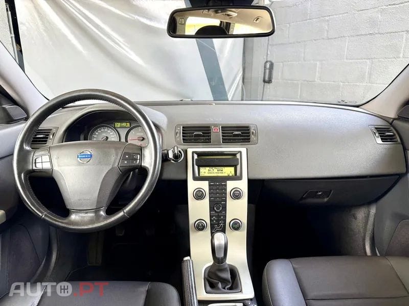 Volvo V50 1.6 D Momentum — fotografia 10