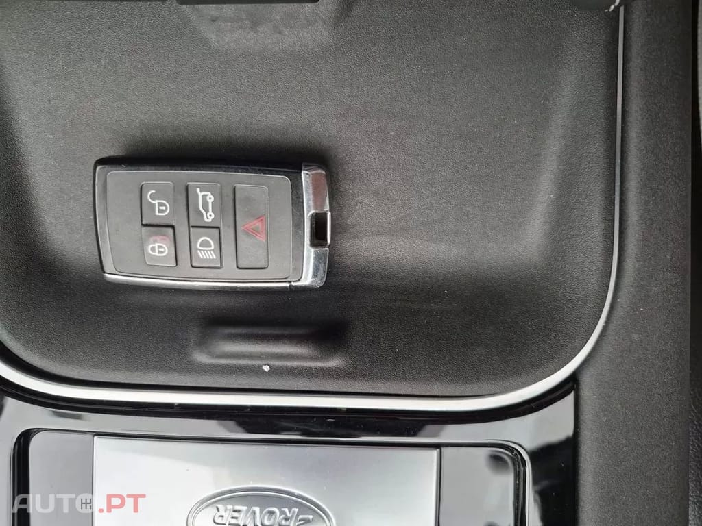 Land Rover Discovery Sport  P300e R  Dynamic S