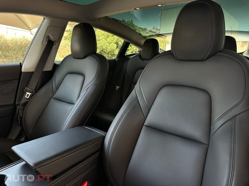 Tesla Model 3 Long-Range Dual Motor AWD