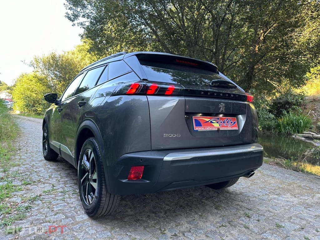 Peugeot 2008 1.5 BlueHDi Allure EAT8