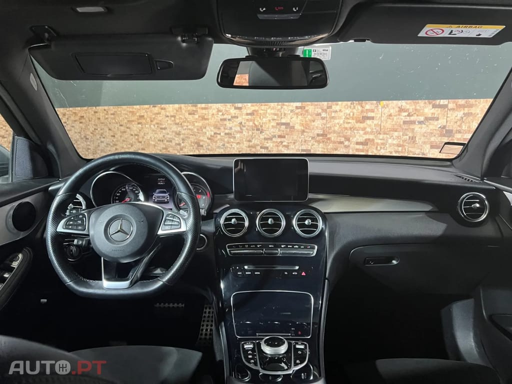 Mercedes-Benz CLA 250 CLA 250 e AMG