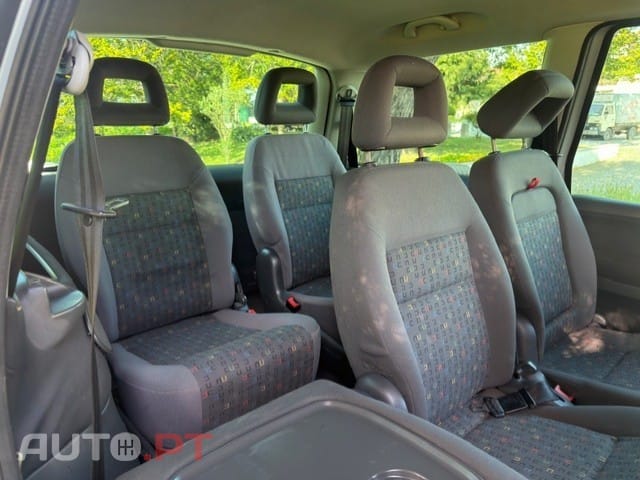 Volkswagen Sharan 1.9 TDi Confortline