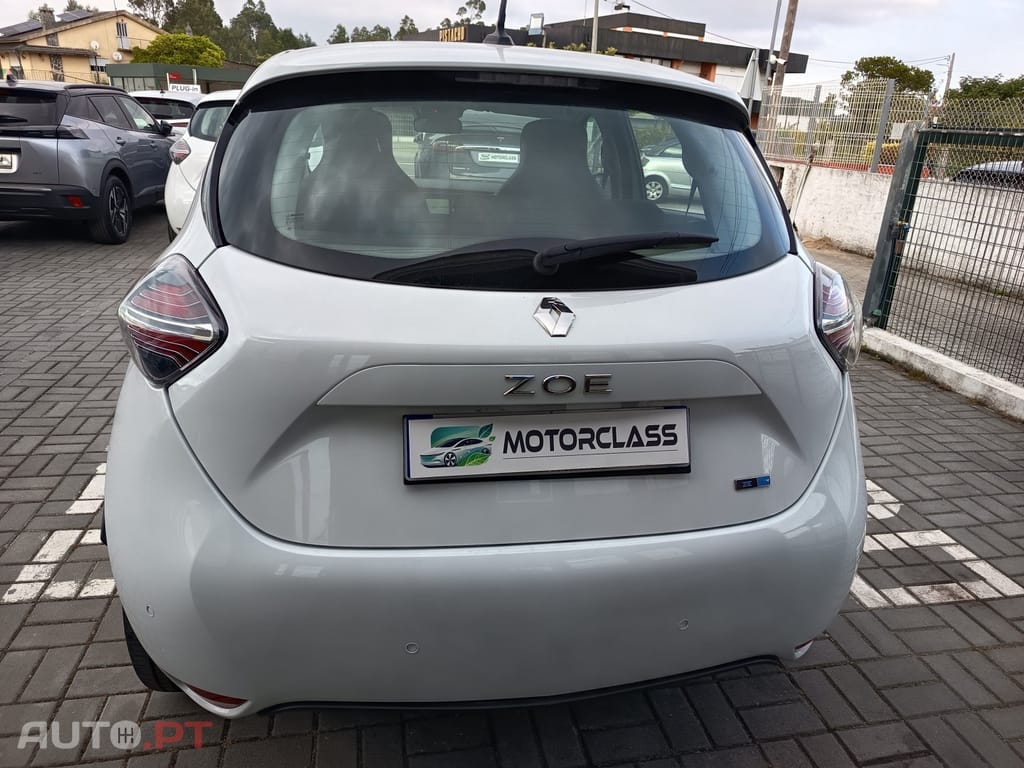 Renault Zoe (c/ Bateria) E-Tech EV50 Equilibre — fotografia 8